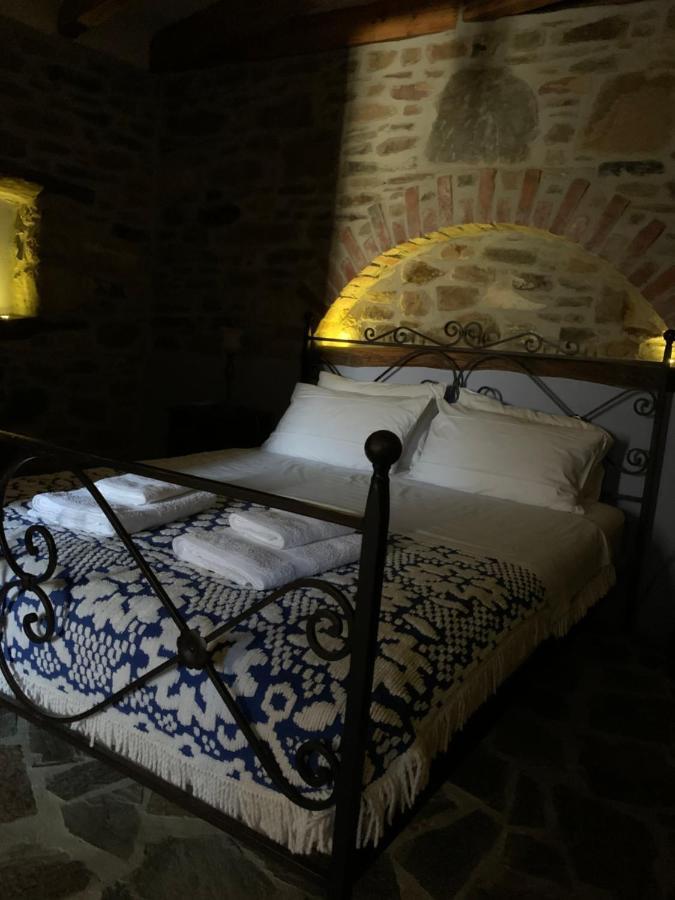 Lithos Homes Volissos Bagian luar foto