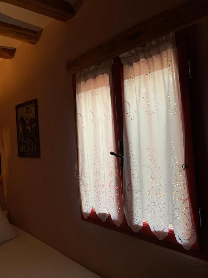Lithos Homes Volissos Bagian luar foto